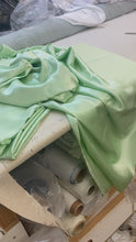 Load and play video in Gallery viewer, Acid Green - Mulberry Silk Pillowcase
