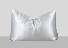 Load image into Gallery viewer, Twinkle Twinkle Silver Duo - Mulberry Silk Pillowcase Set
